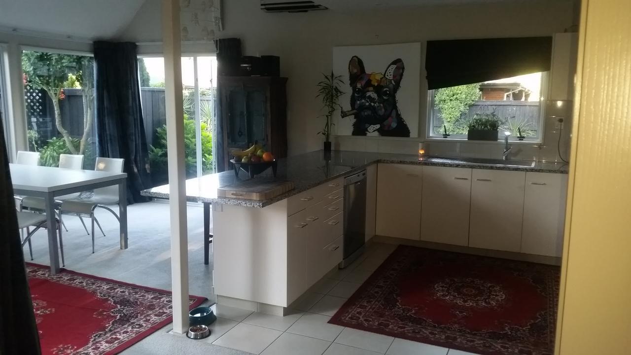 Berni'S Boutique Bnb Christchurch Exteriér fotografie